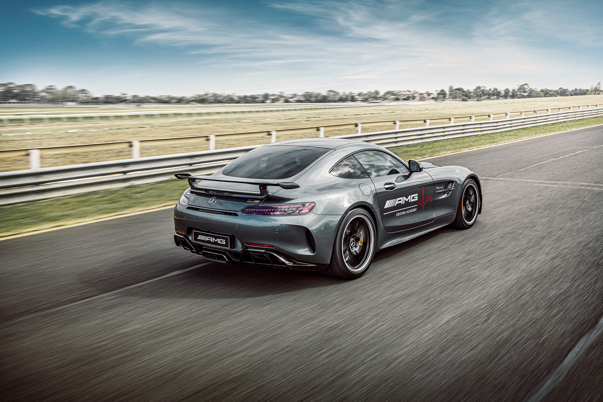 mercedes benz drive acadamy retouch 3 web